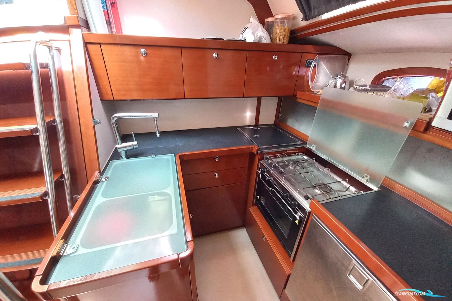 Hanse 461