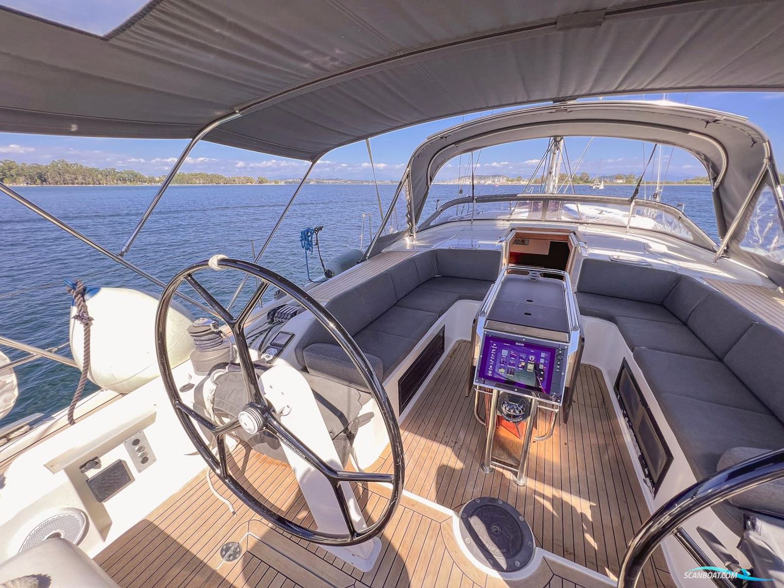 Hanse 545