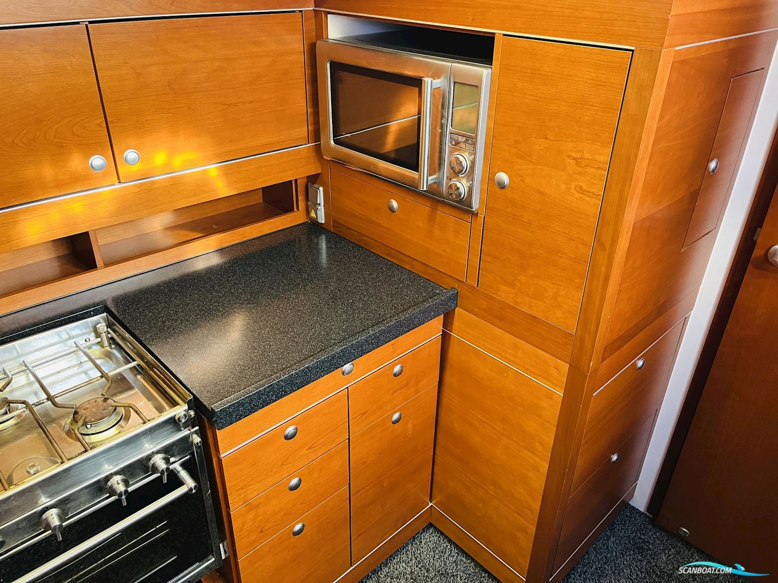 Hanse 545