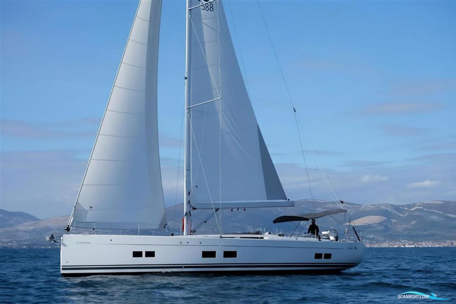 Hanse 588