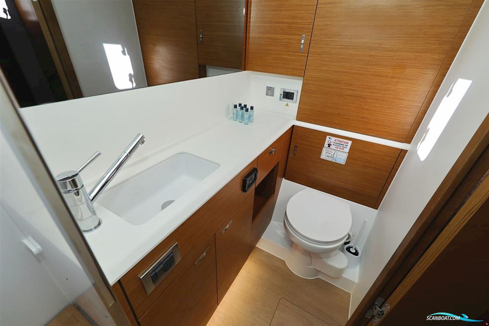 Hanse 590