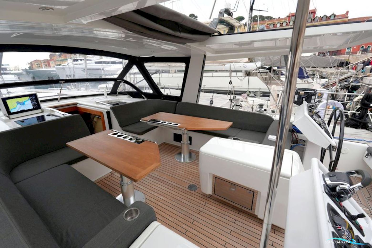 Hanse 675