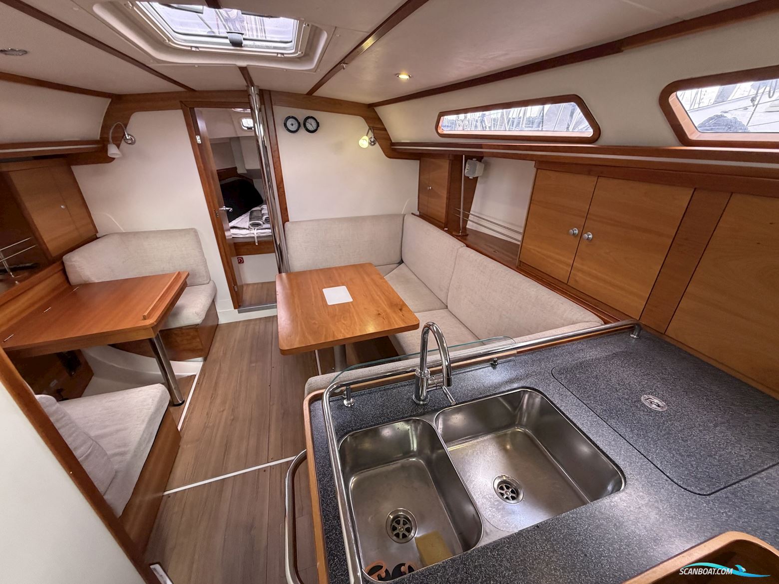 Hanse Hanse 370