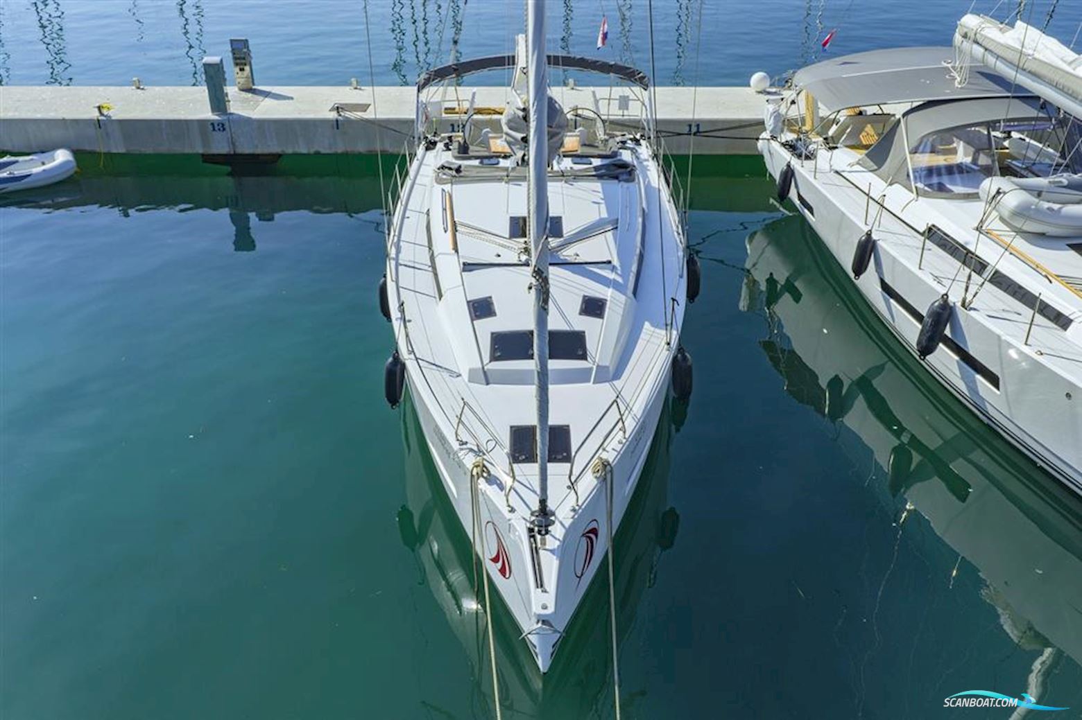 Hanse Yachts 410
