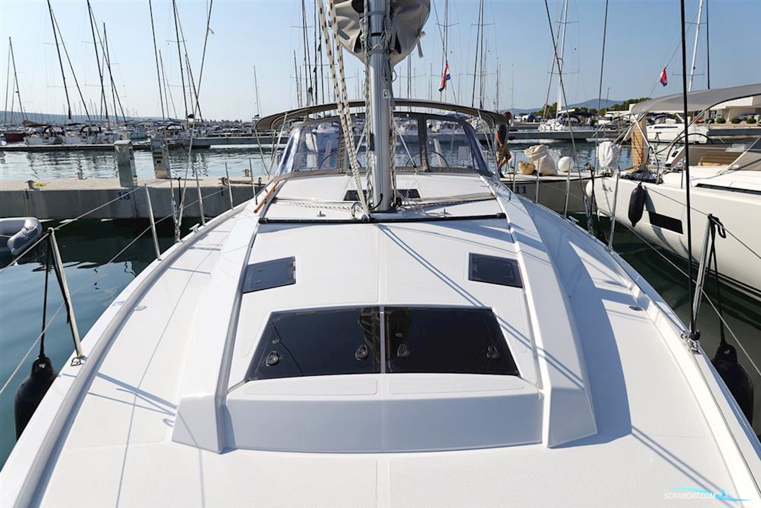 Hanse Yachts 410