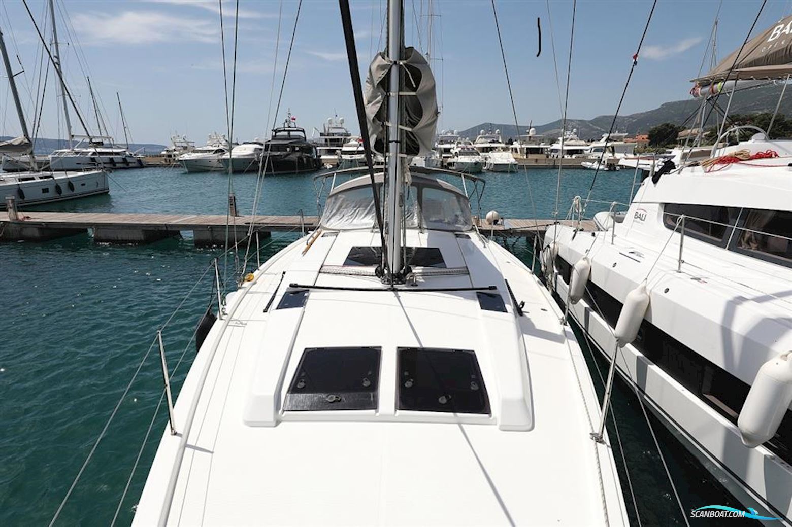 Hanse Yachts 455