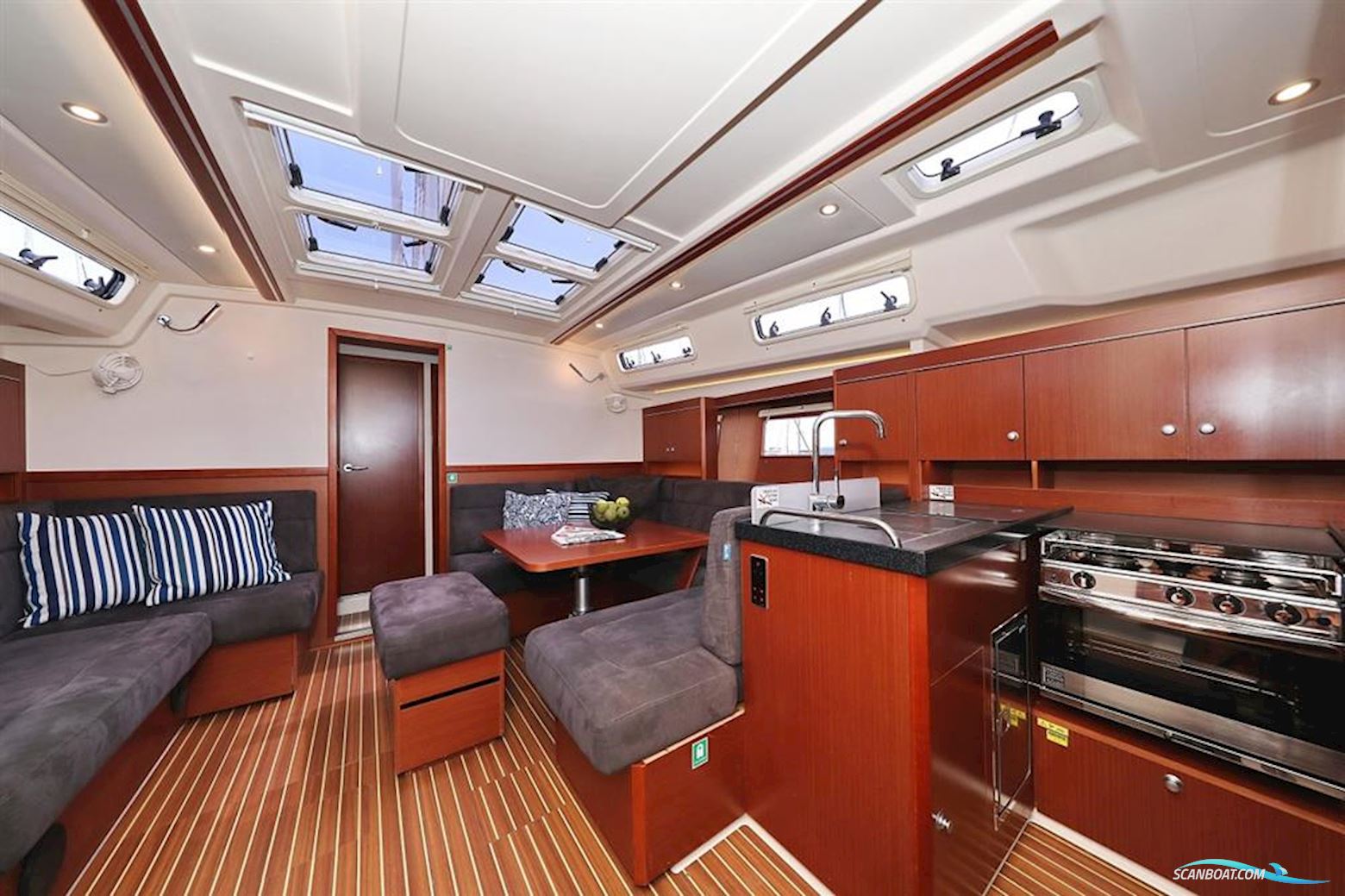 Hanse Yachts 455