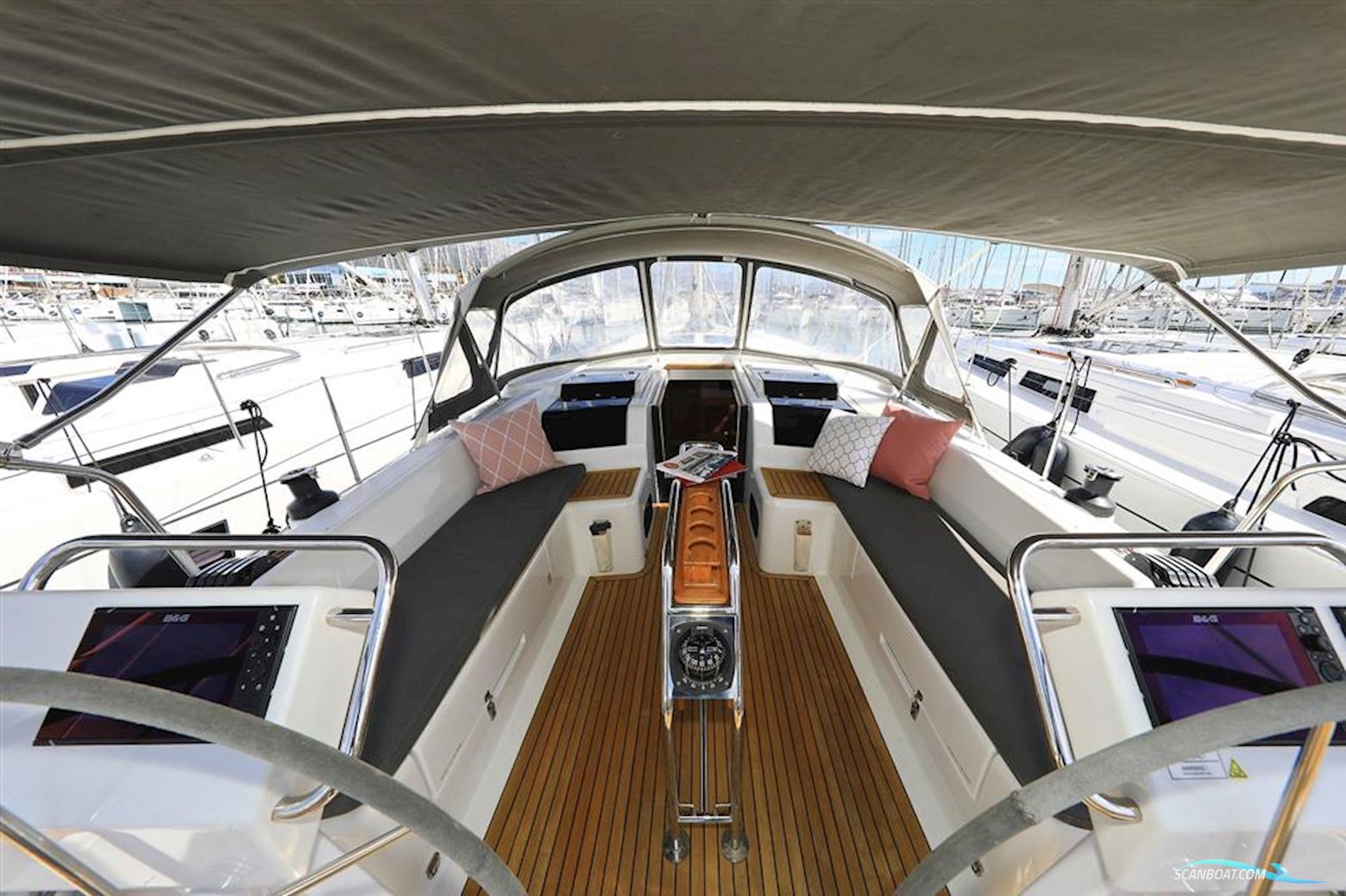 Hanse Yachts 455