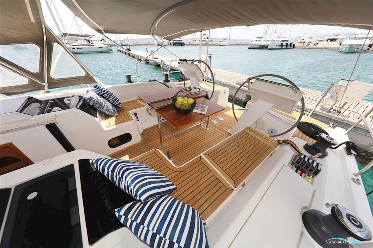 Hanse Yachts 455