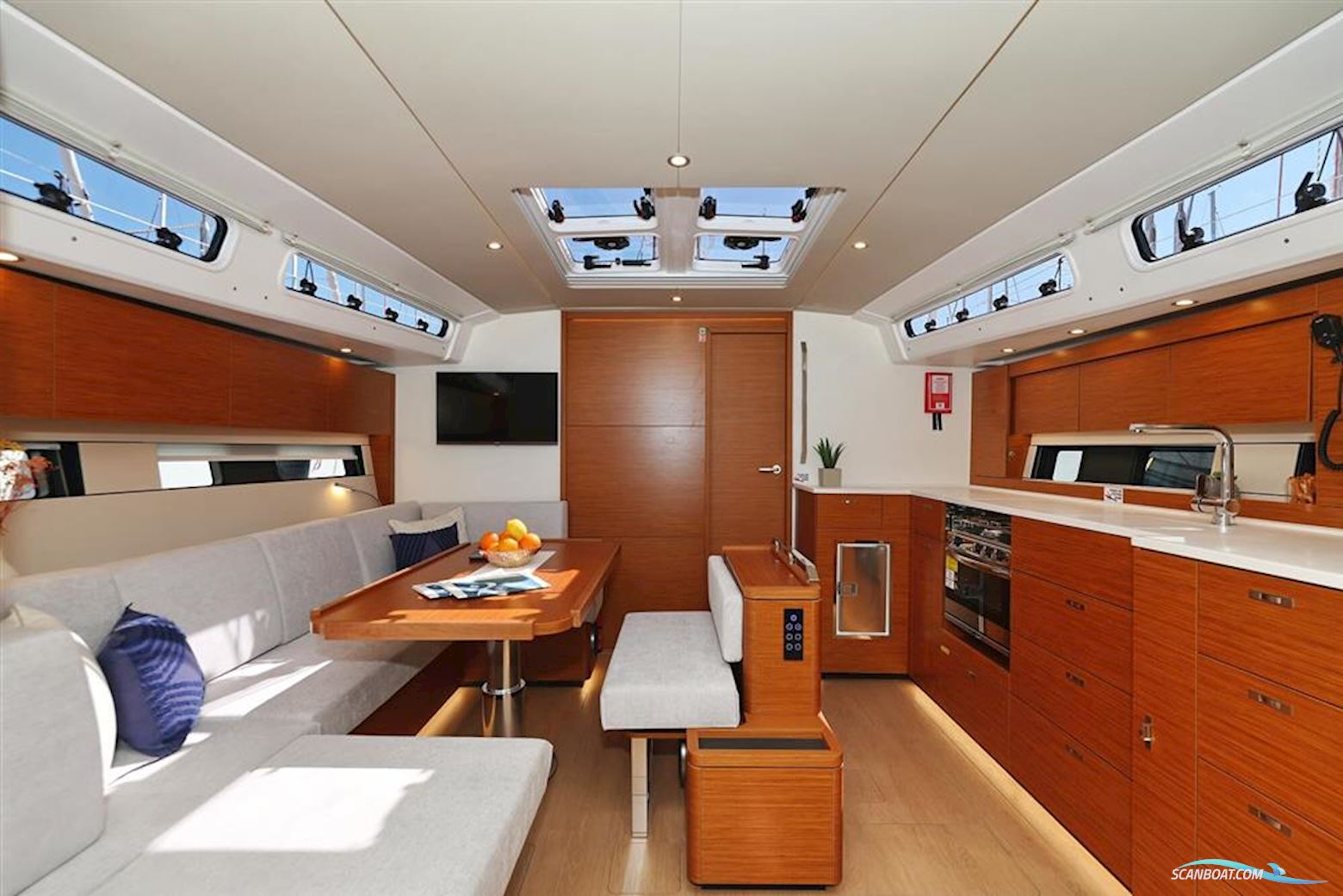 Hanse Yachts 460