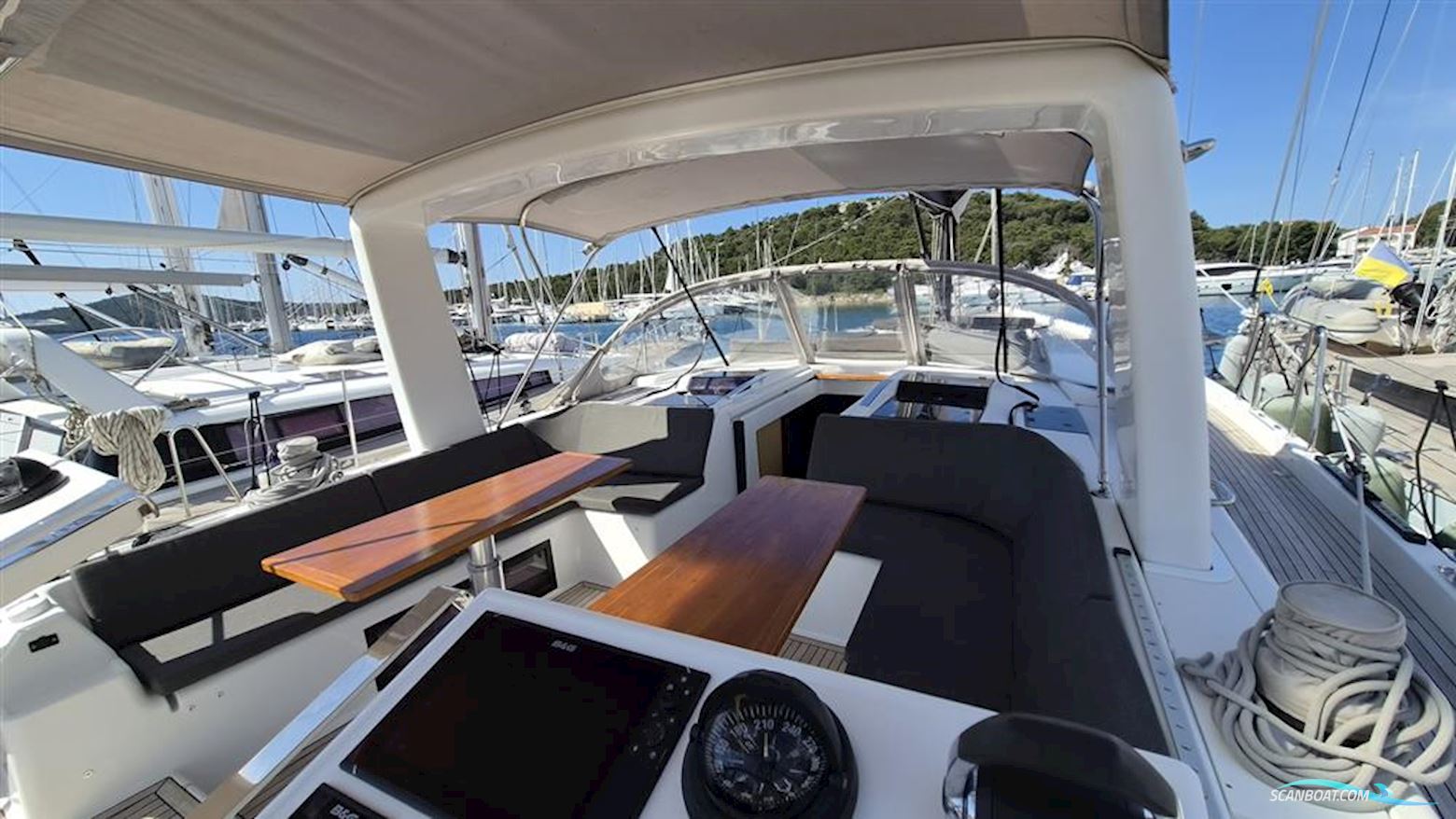 Hanse Yachts 588