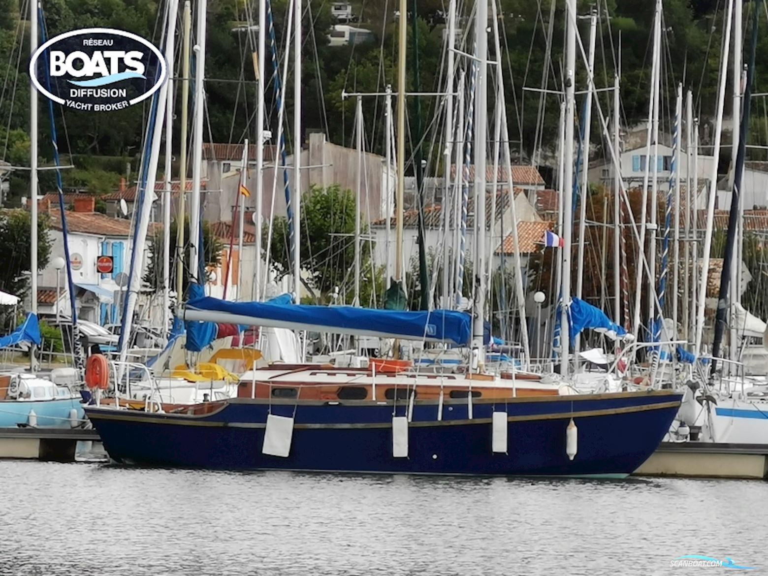 Hartwell OF Plymouth (GB) Hartwell OF Plymouth (GB) Golden Hind 31 Voilier Bois Segelboot 1968, mit Beta Marine motor, Frankreich