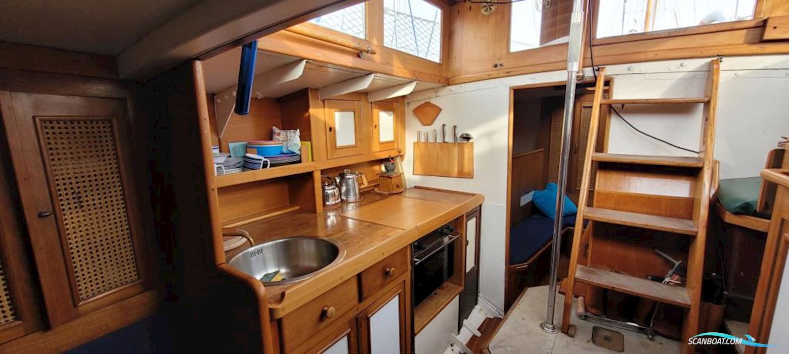 Heinrich Braue Klassiker 9 KR Yacht