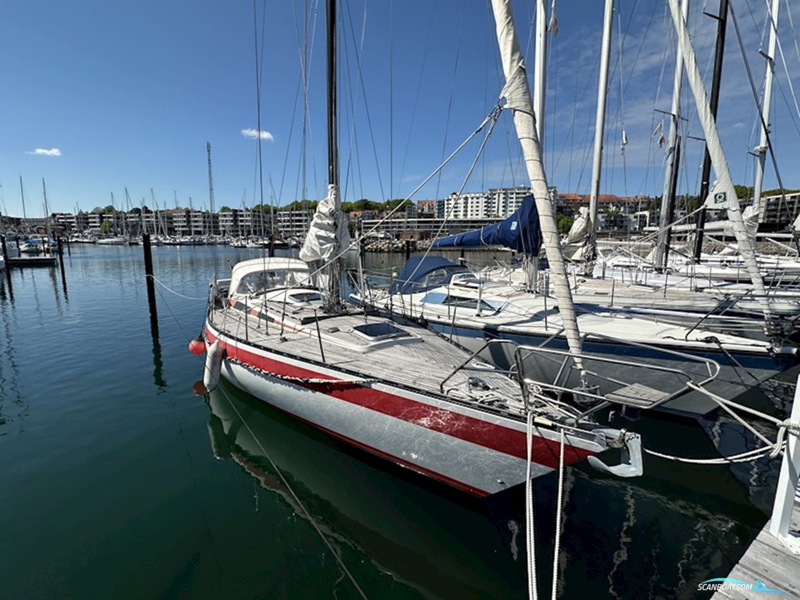 HELMSMAN 35