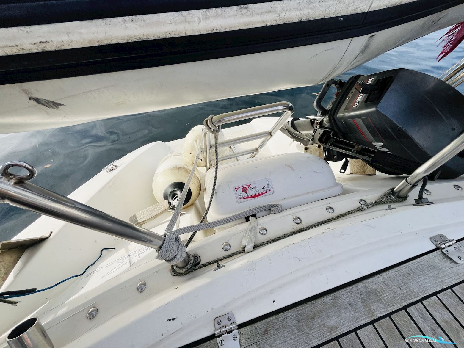 Helmsman 49DS
