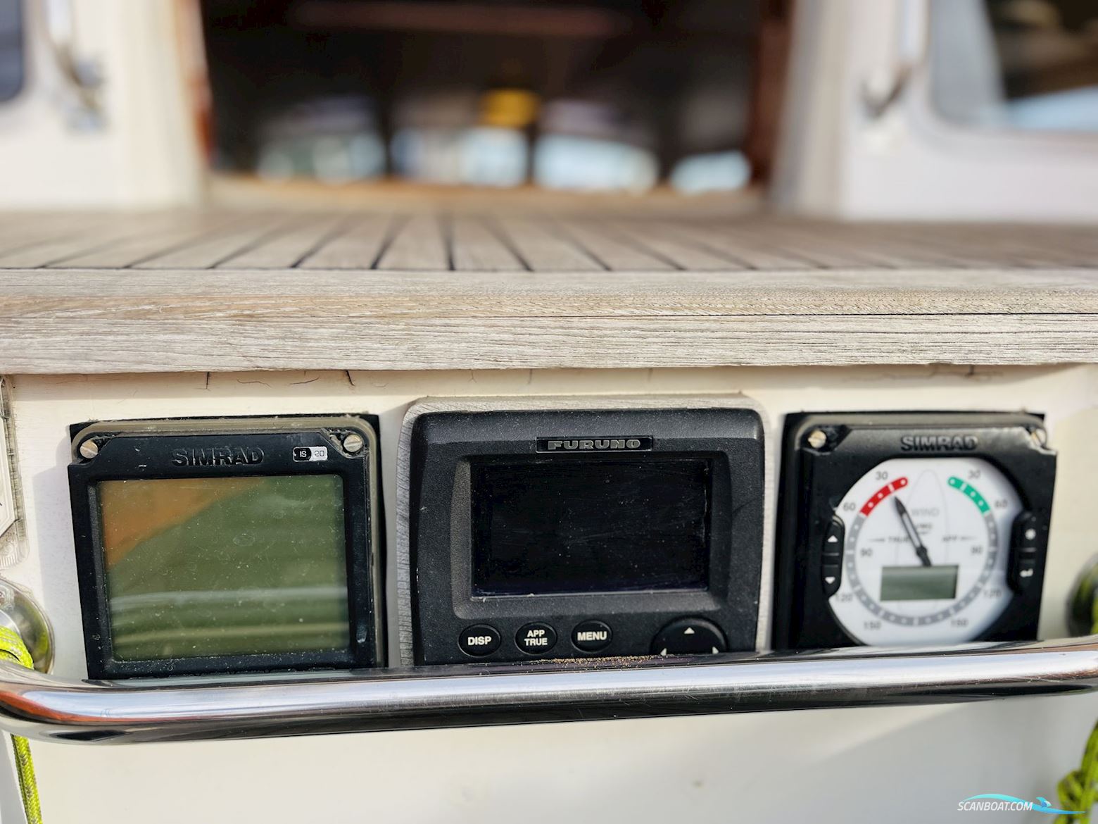 Helmsman 49DS