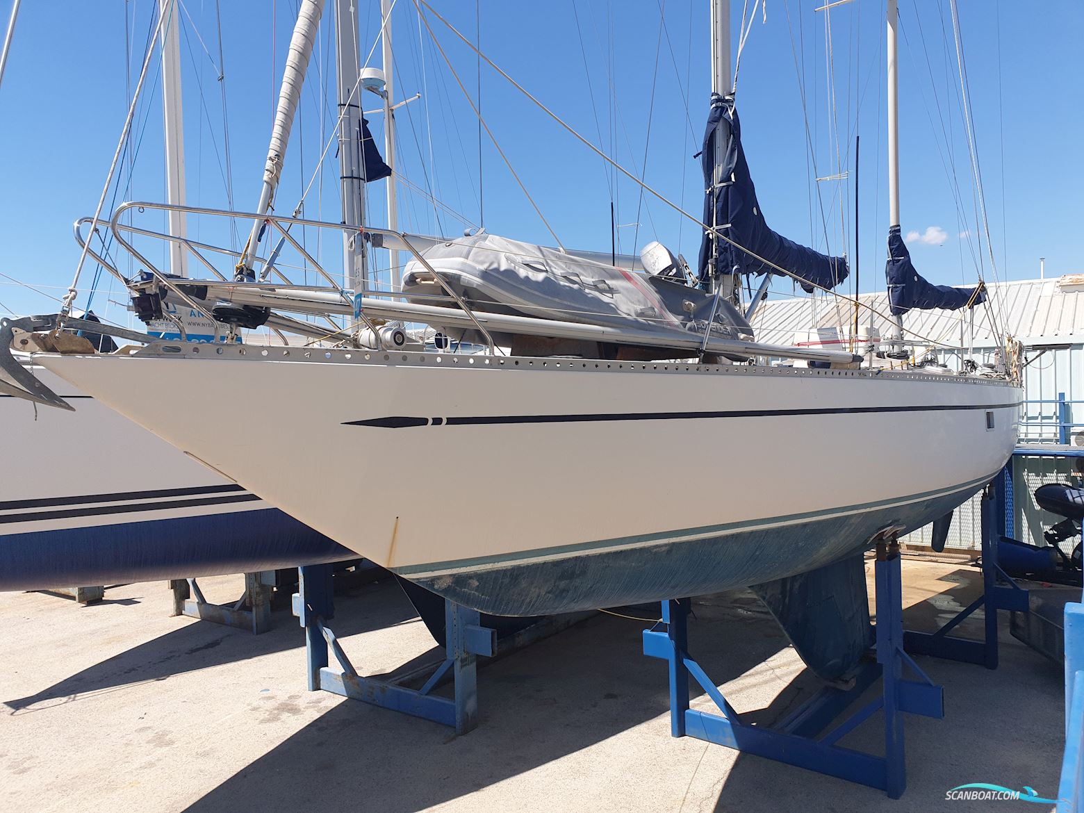 Helmsman Bosun Queen 55