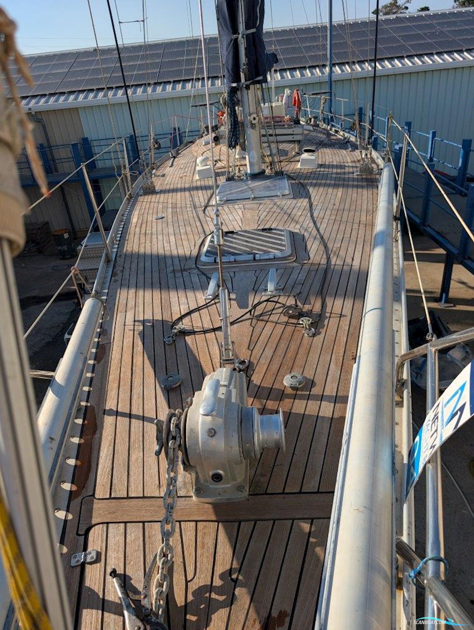 Helmsman Bosun Queen 55