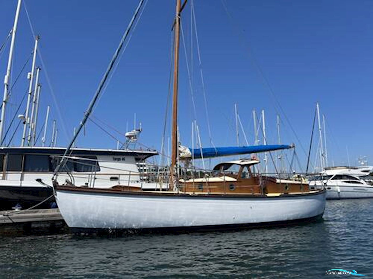 Hillyard 9 Ton Segelboot 1970, mit Perkins motor, England