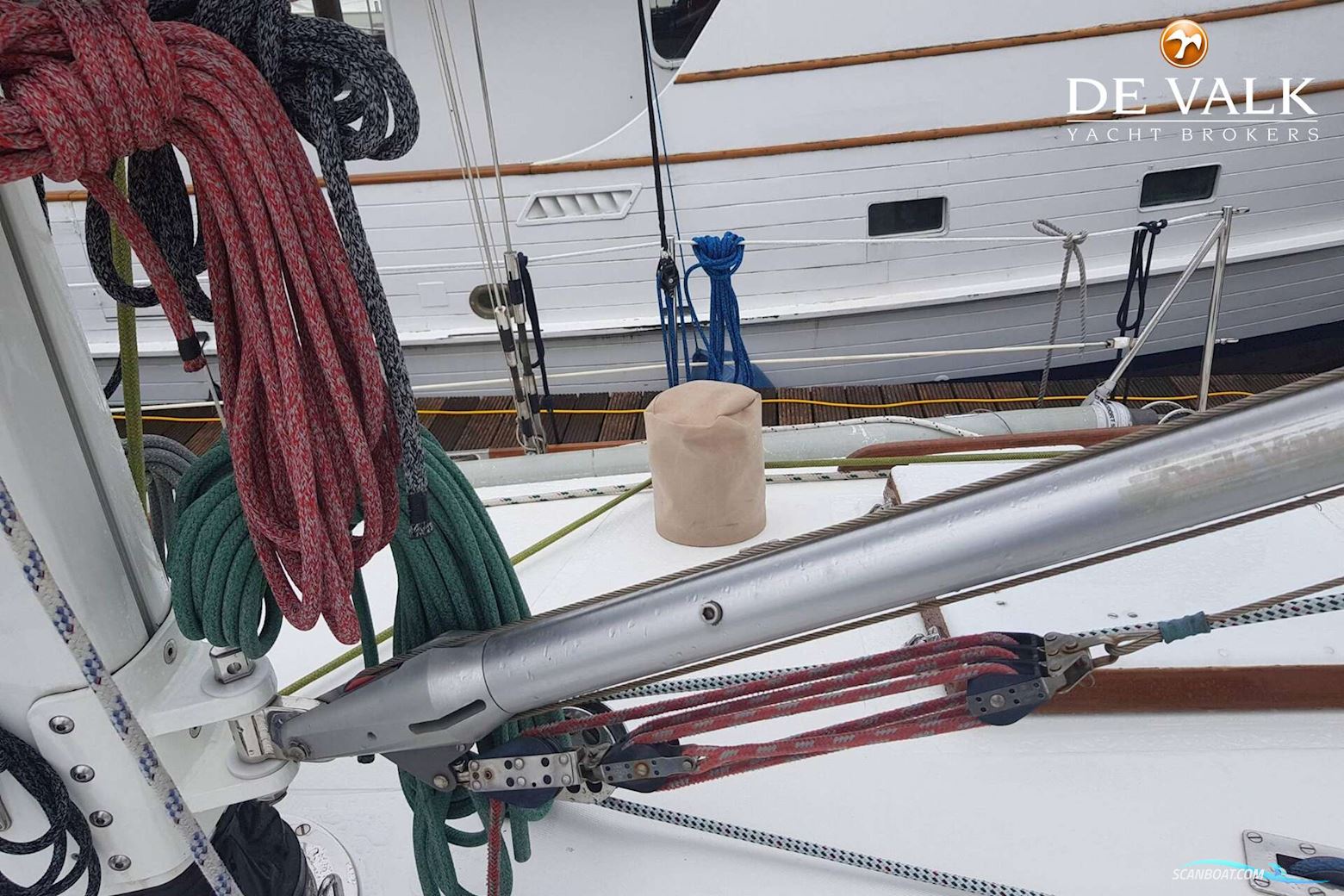 HINCKLEY Sou'wester 52