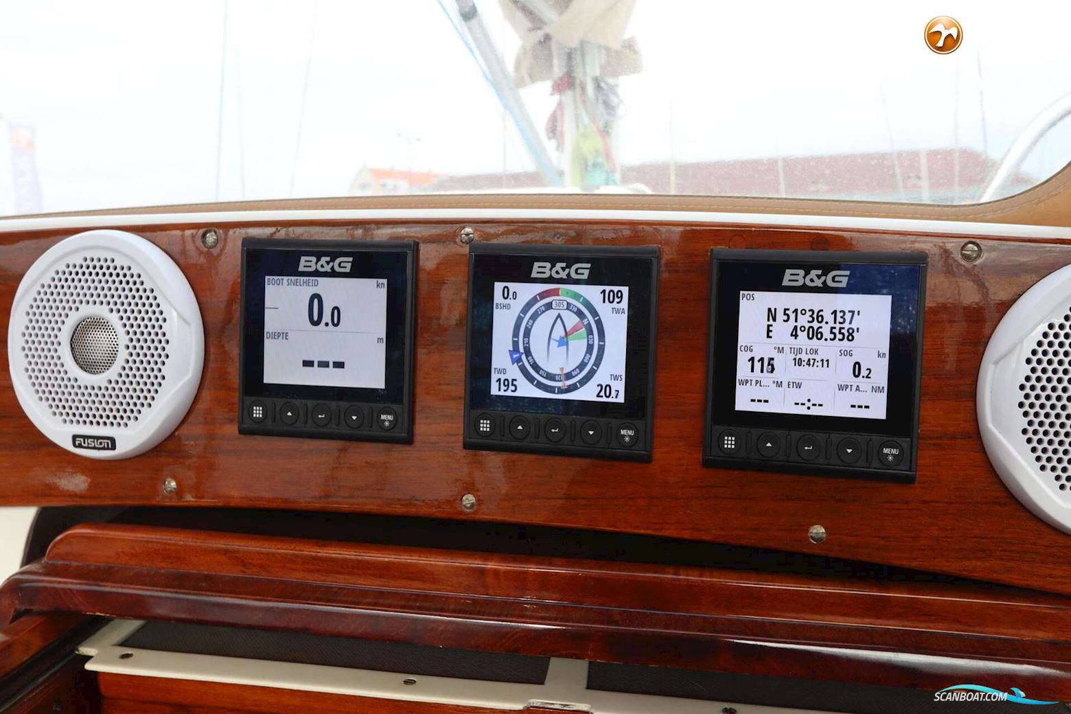 HINCKLEY Sou'wester 52