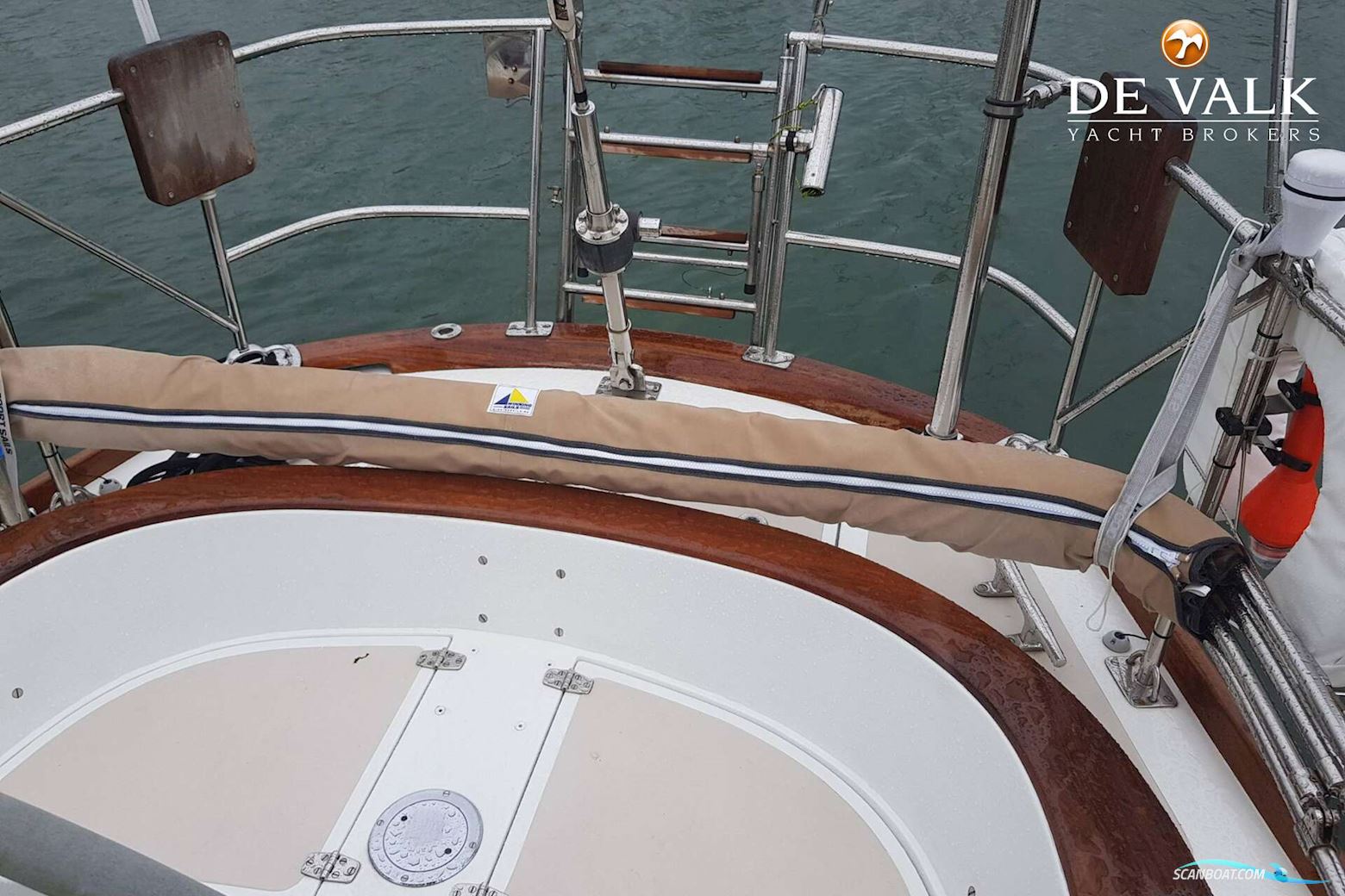 HINCKLEY Sou'wester 52