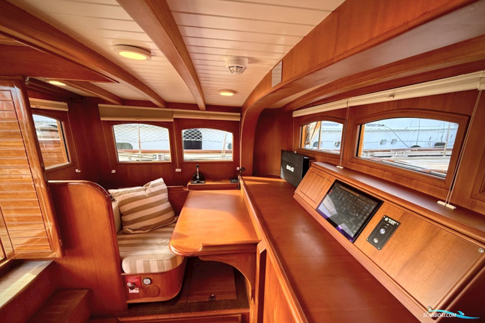 Hoek Truly Classic 108