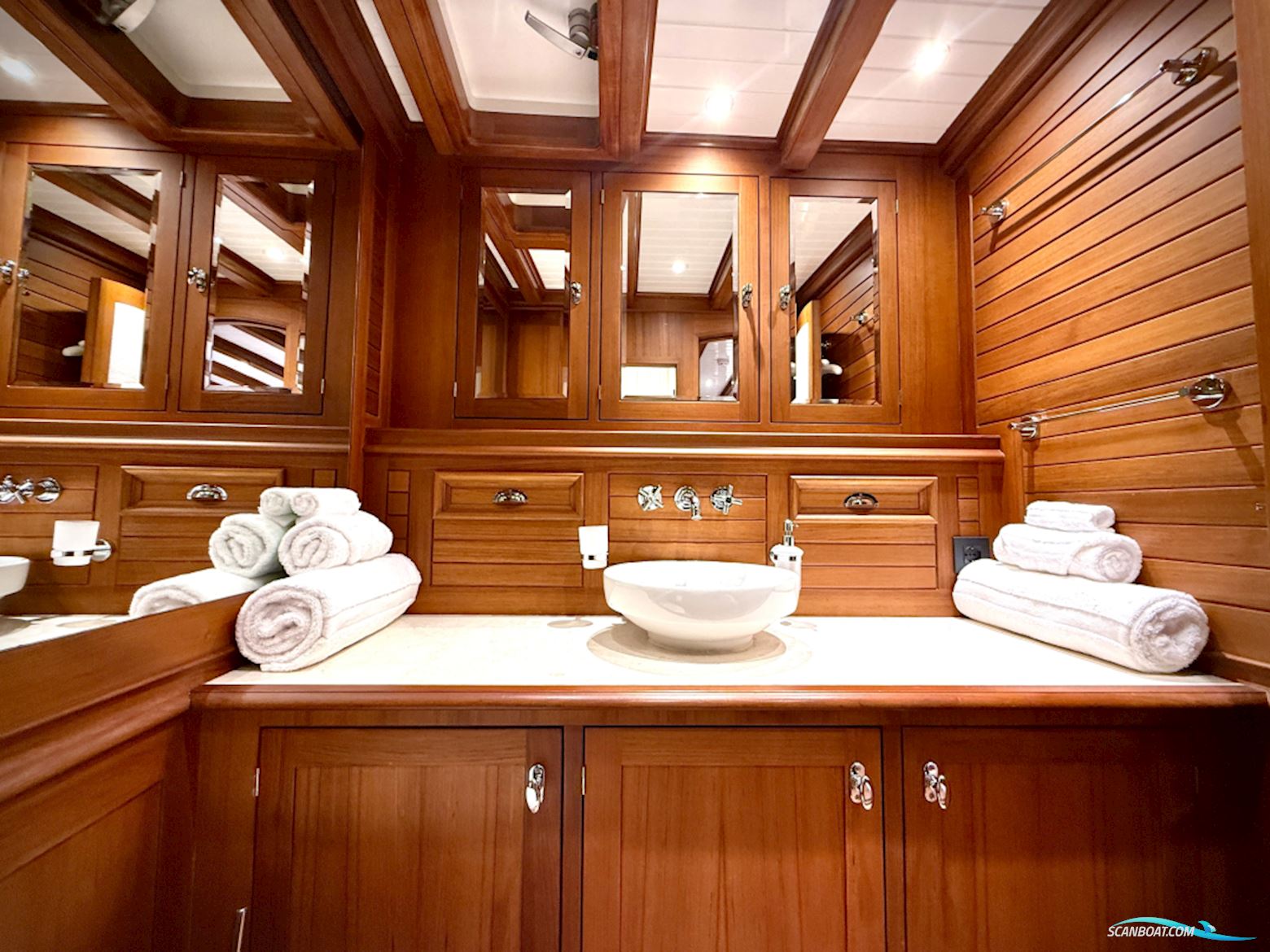 Hoek Truly Classic 108