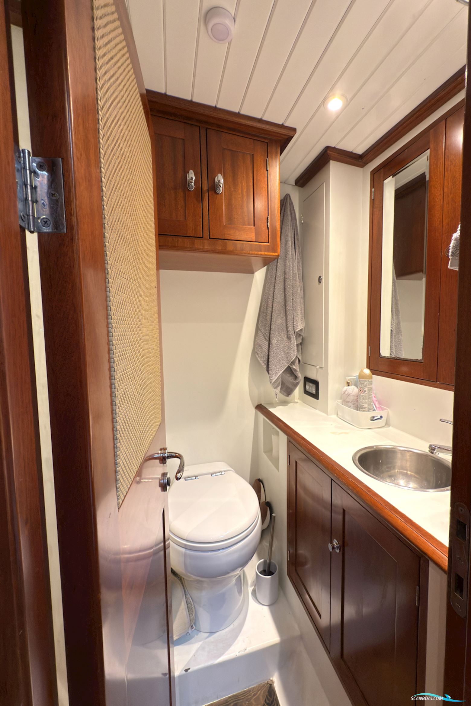 Hoek Truly Classic 108