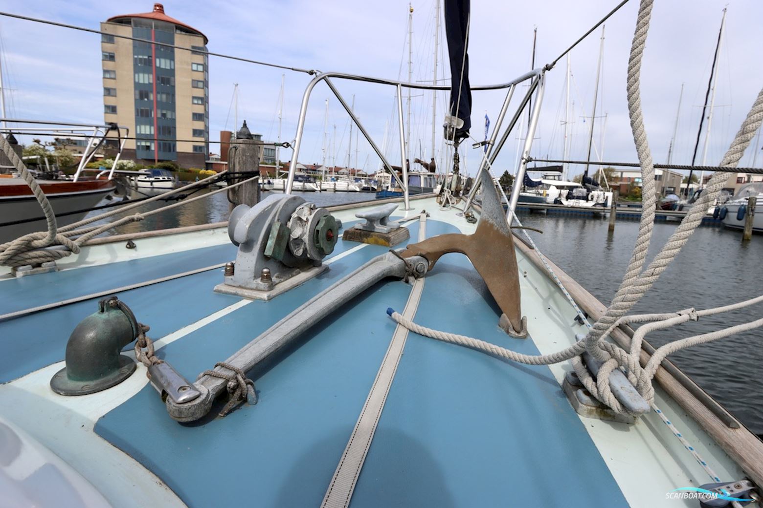 Holman and Pye  Rustler 31