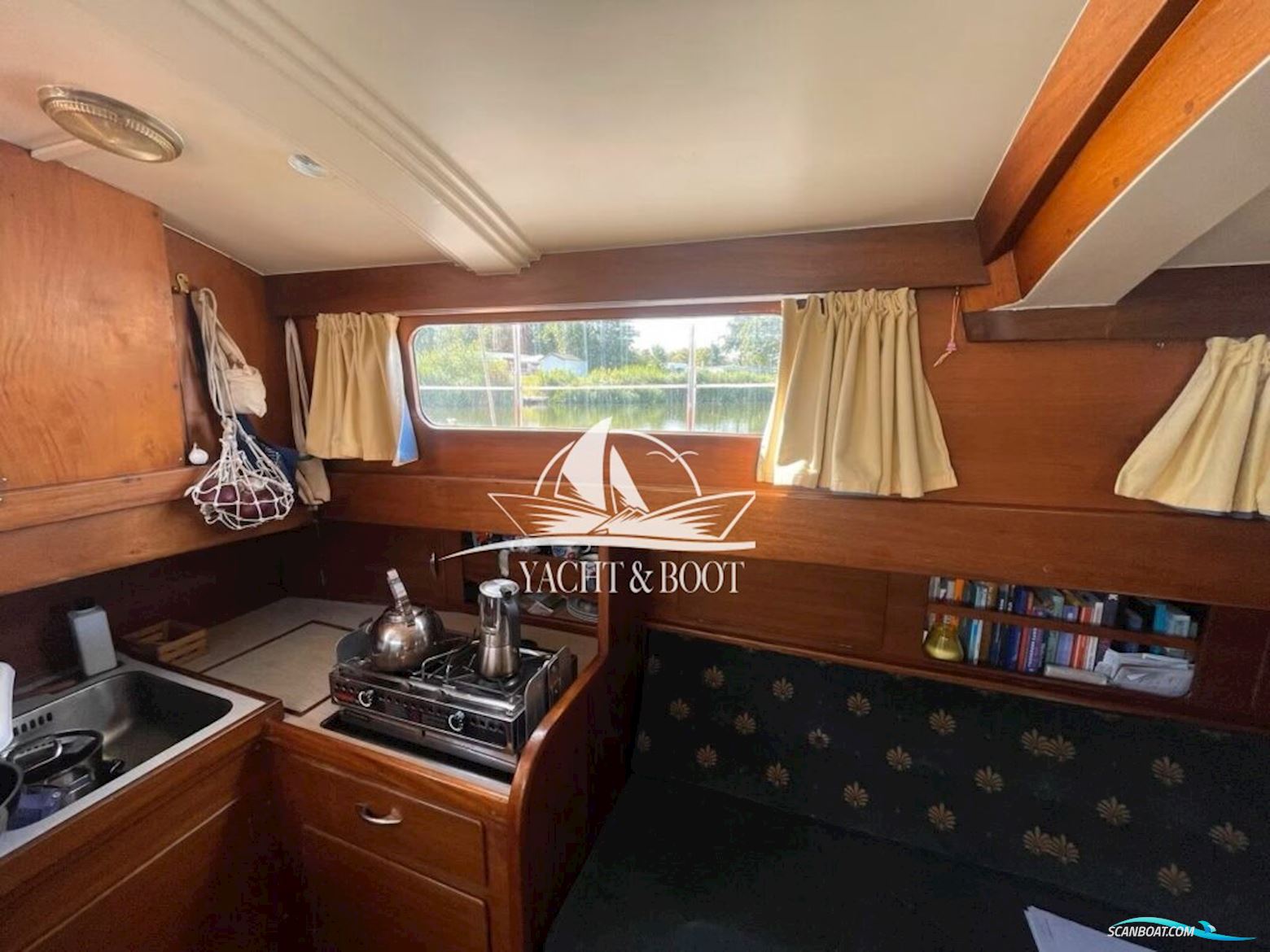 Huisman (Royal Huisman Shipyard) Huisman (Royal Huisman Shipyard) Huisman 1100