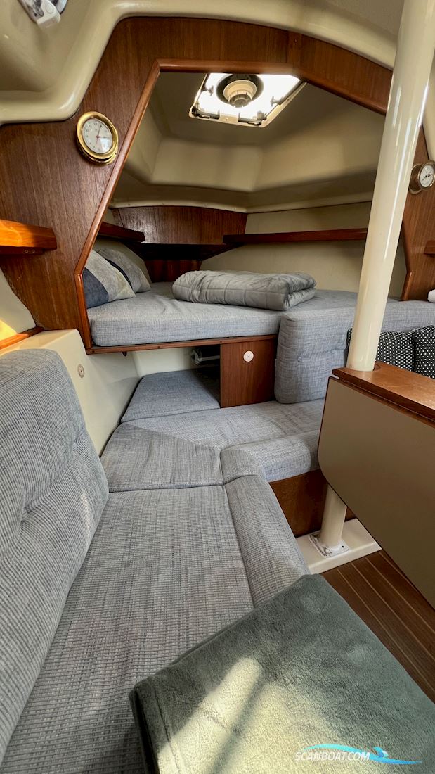 Hunter 28
