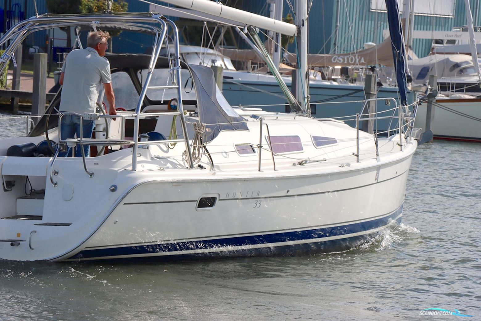 Hunter 33