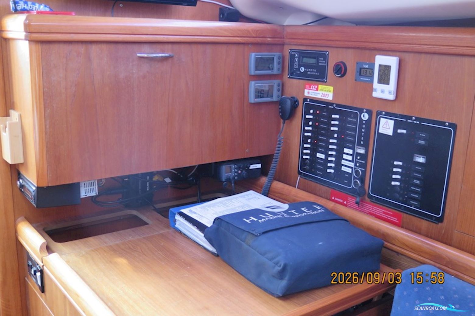 Hunter 356