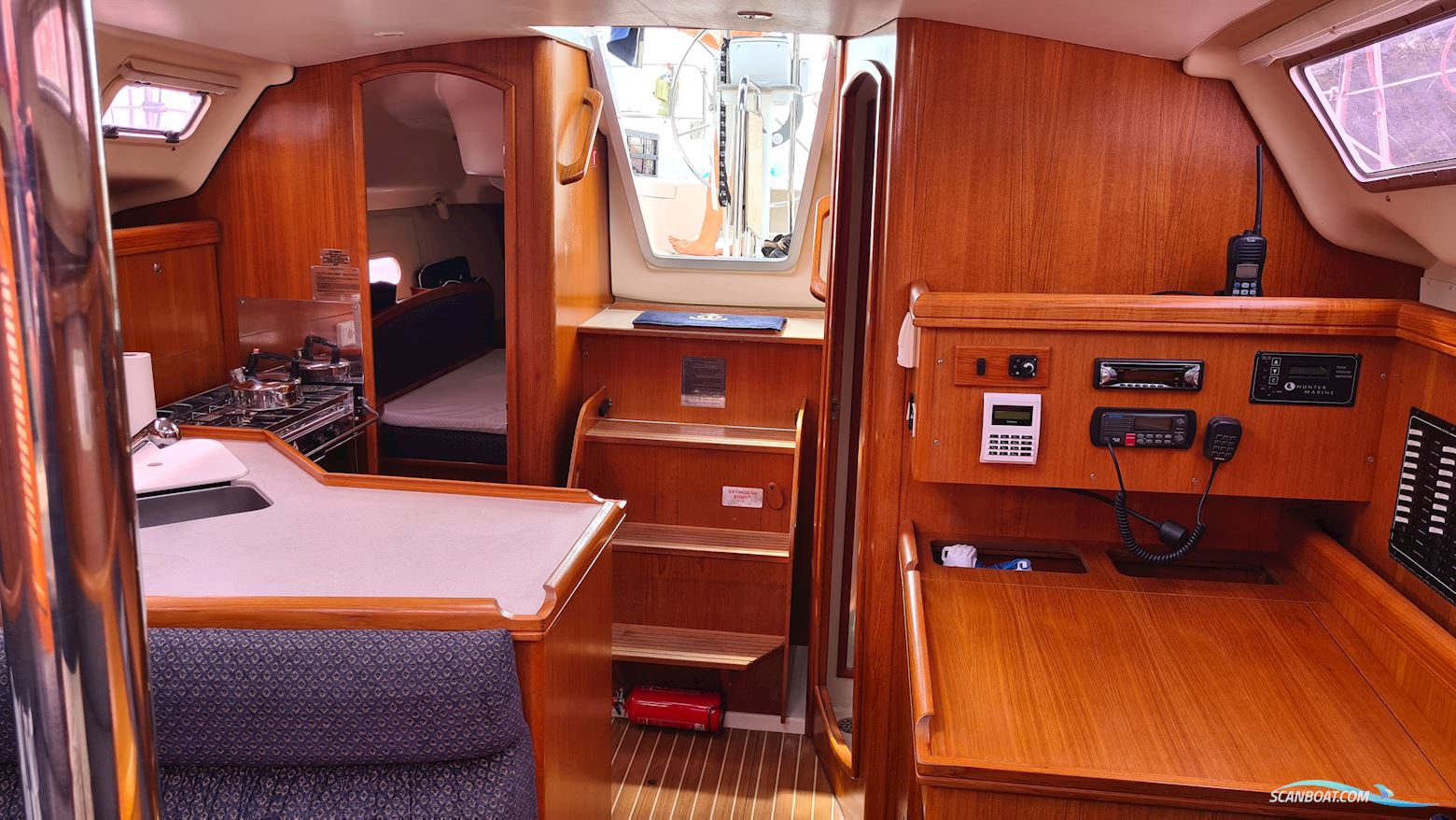 Hunter 36