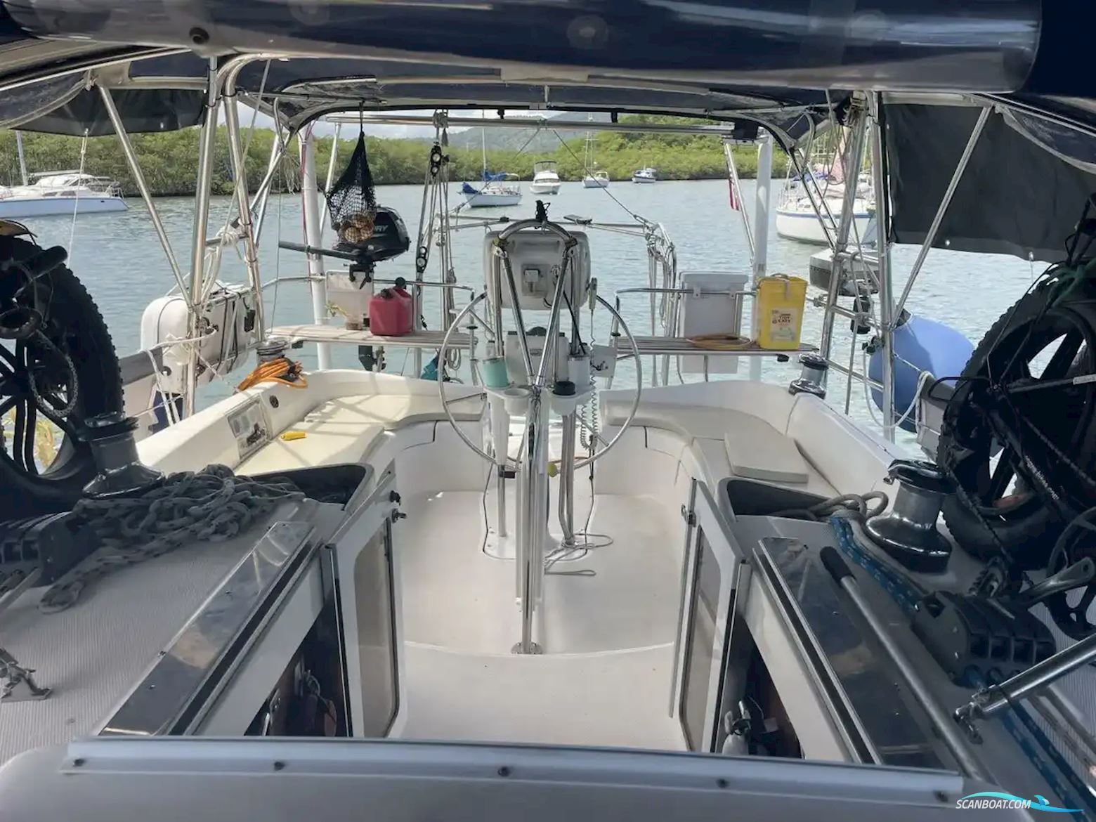 Hunter 44