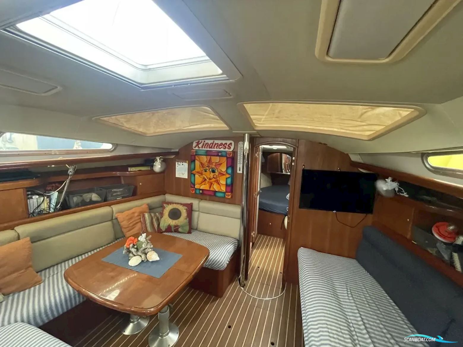 Hunter 44