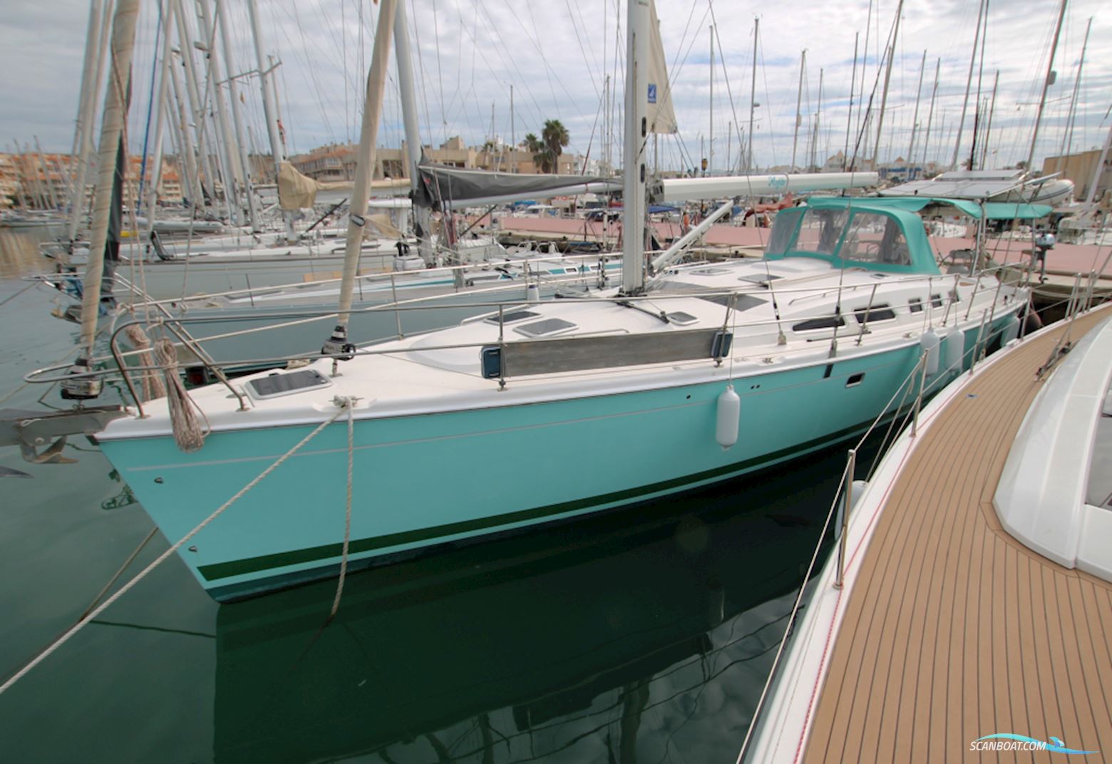 Hunter 49