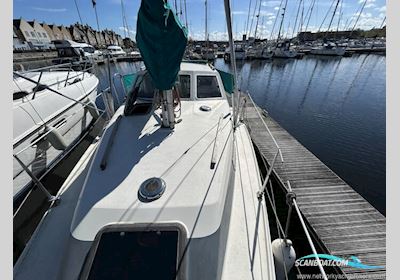 Hunter Horizon 32 Wheelhouse Segelboot 1987, mit Yanmar 2GM20F motor, England