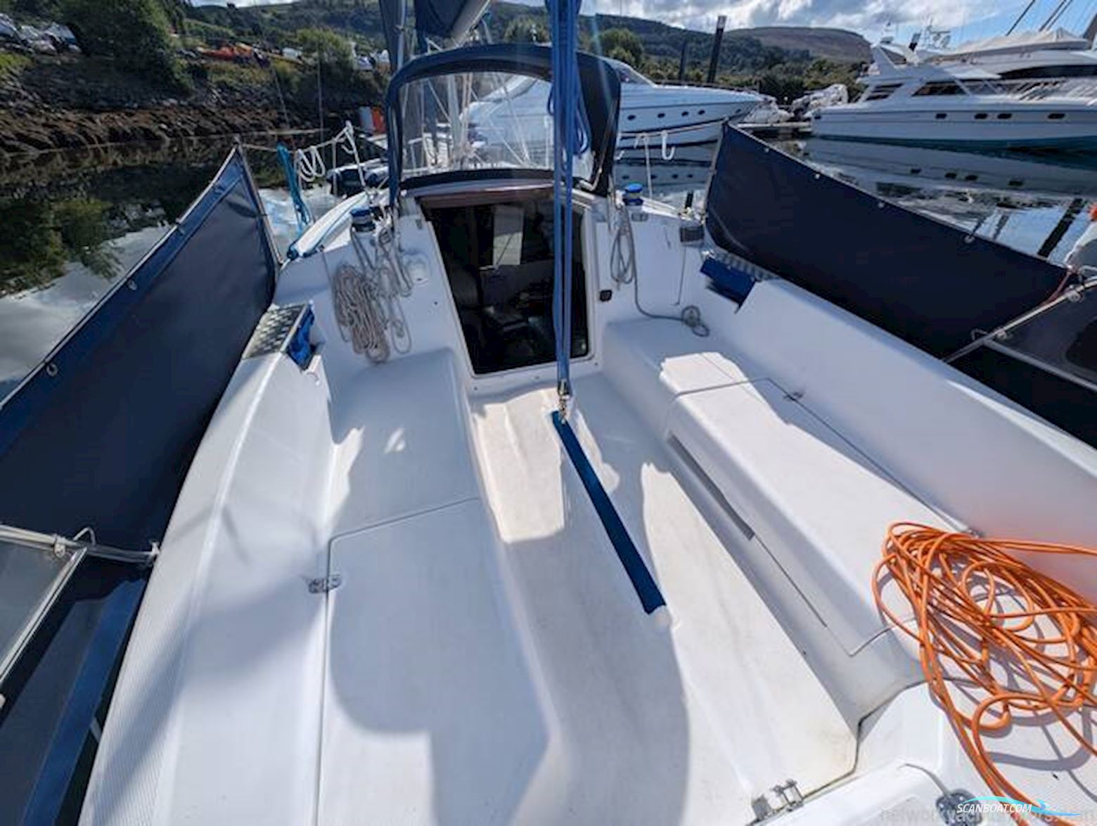 Hunter Legend 240