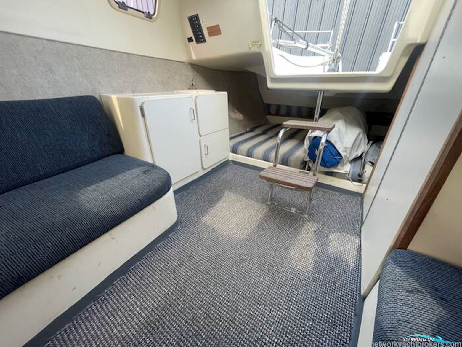 Hunter Legend 25 Trailer Sailer