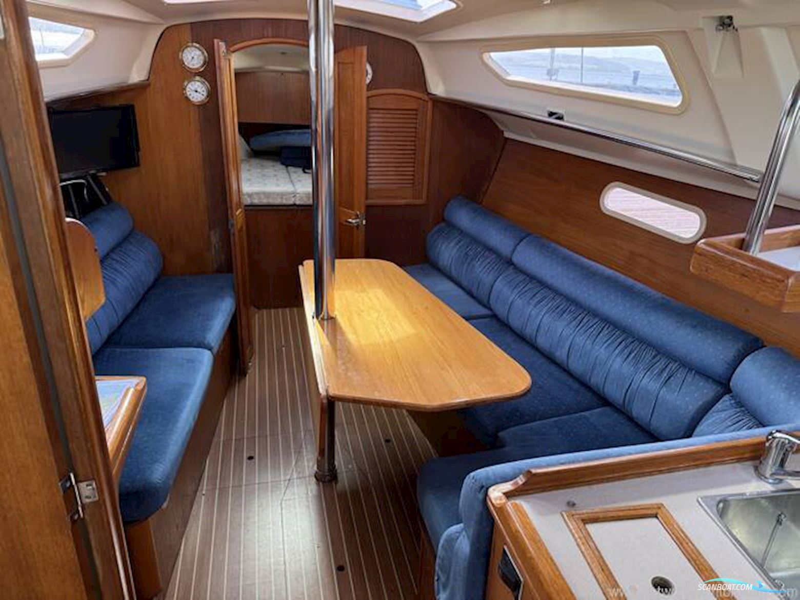 Hunter Legend 326