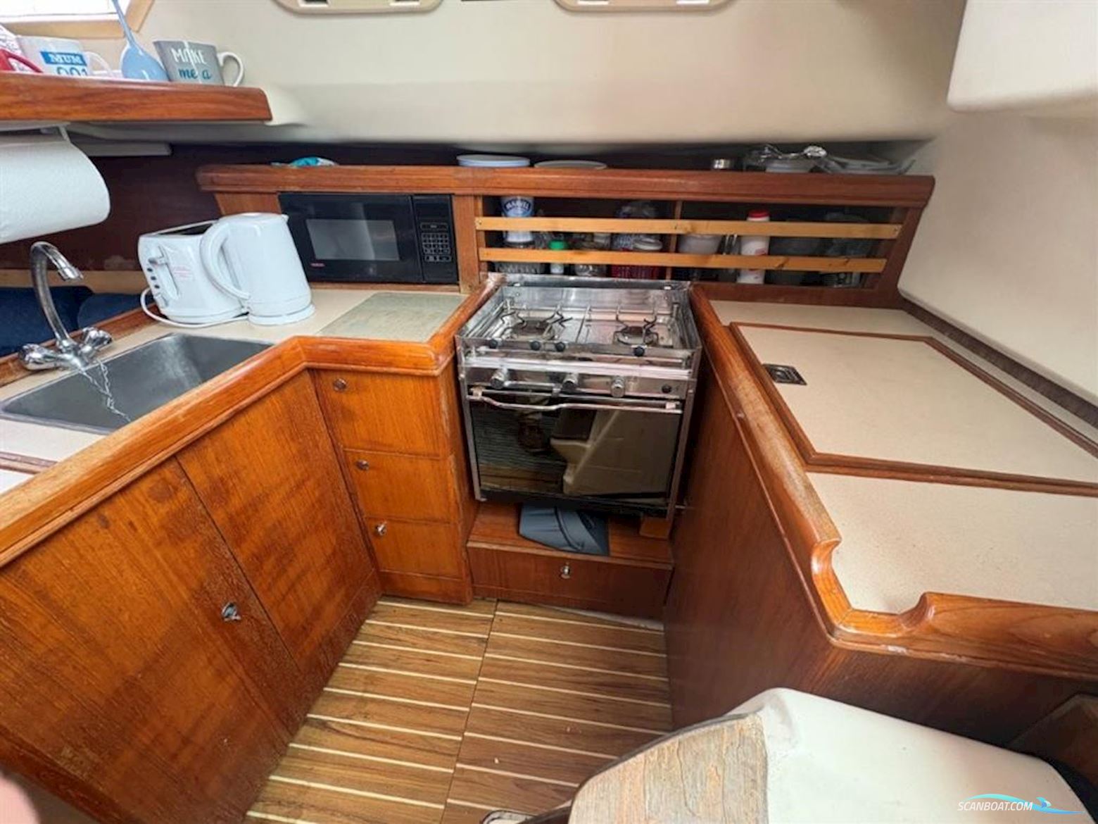 Hunter Legend 326