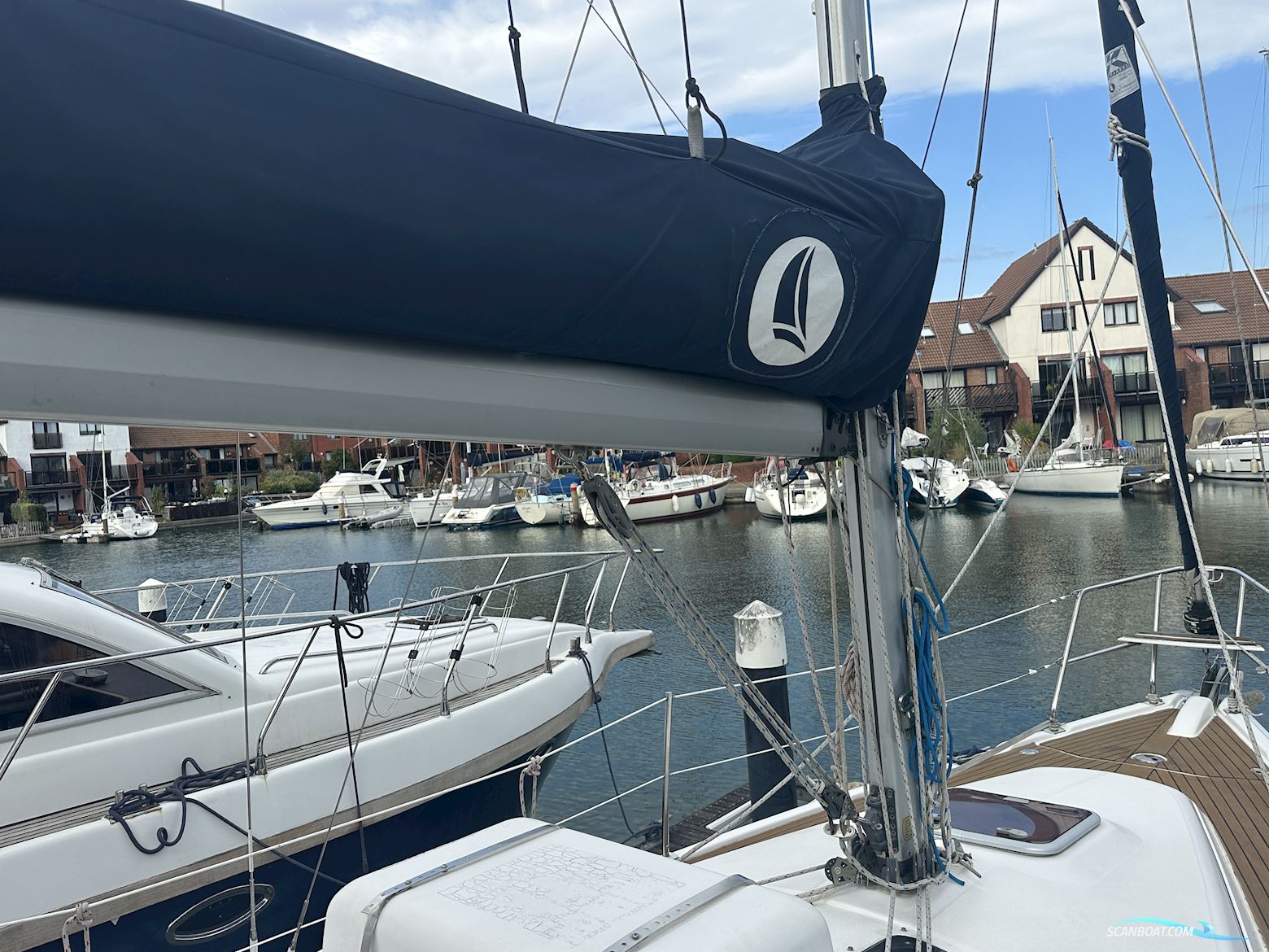 Hunter Legend 33
