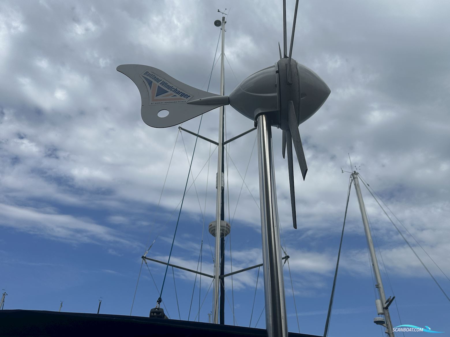 Hunter Legend 33