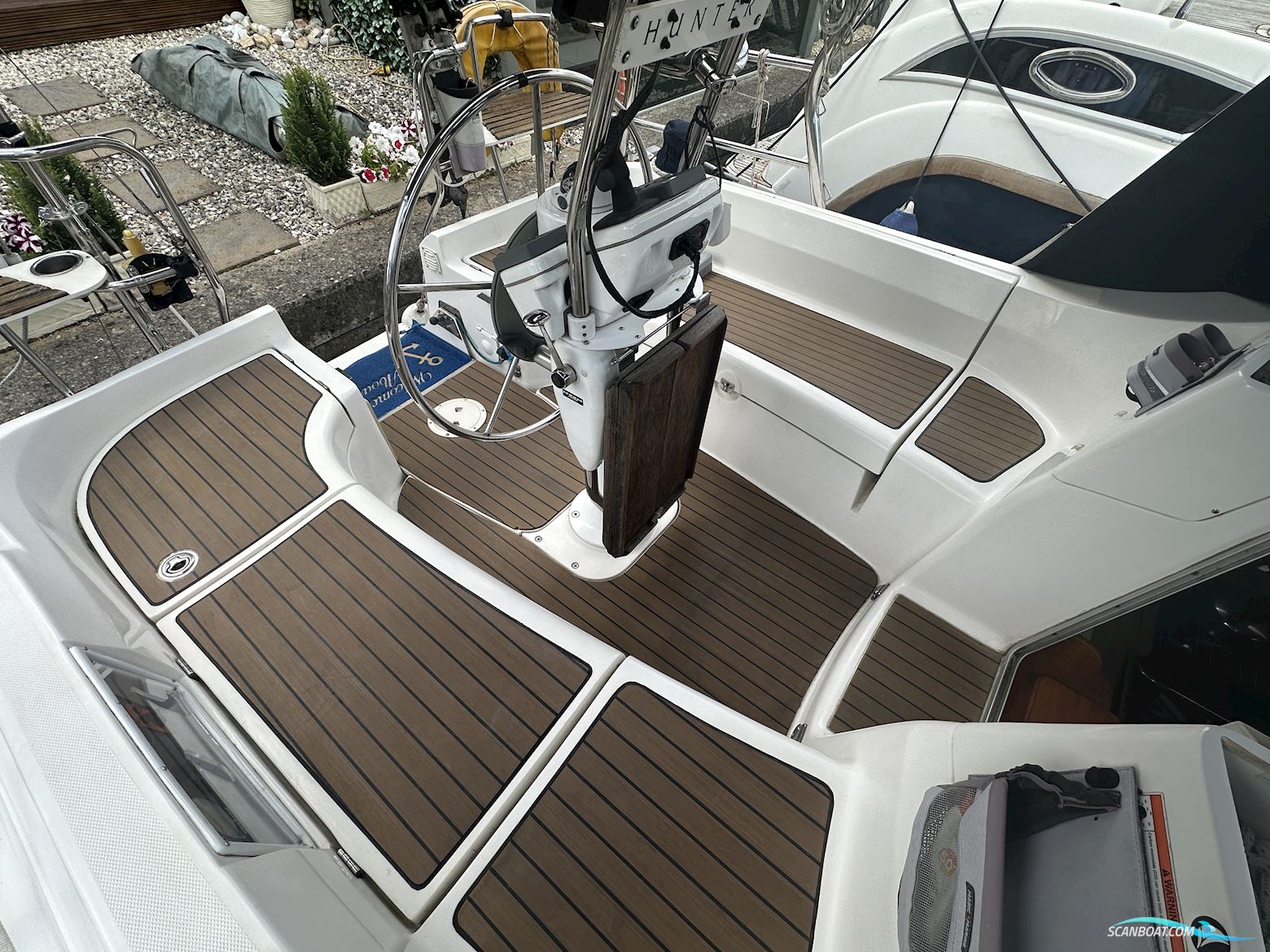 Hunter Legend 33