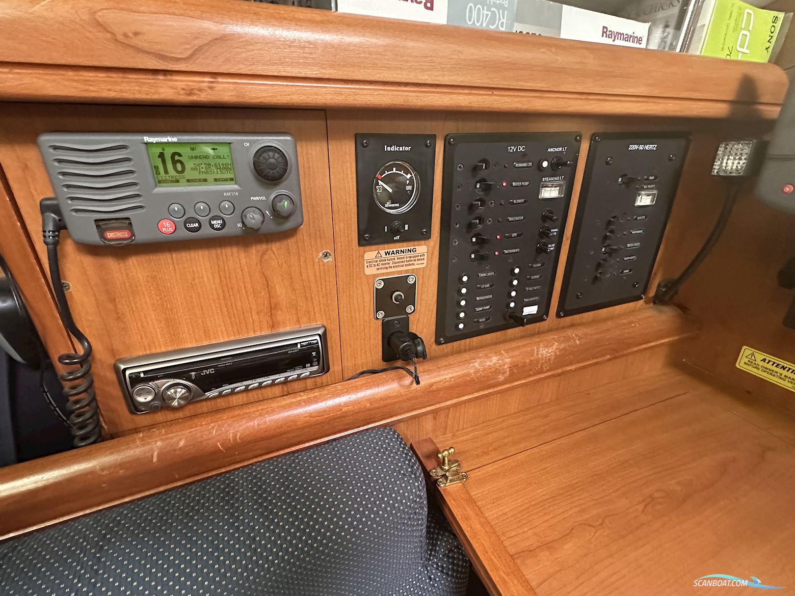 Hunter Legend 33