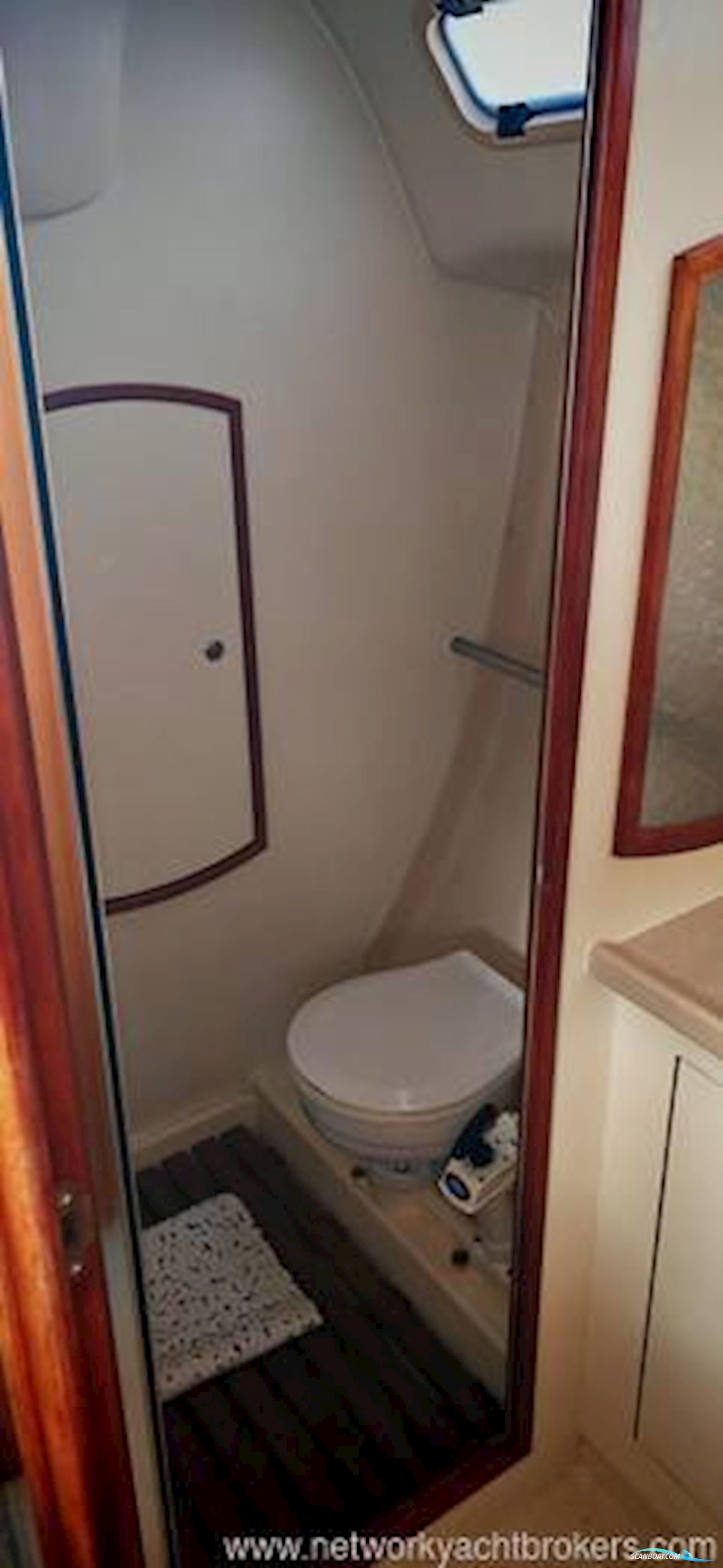 Hunter Legend 356   Bilge keel