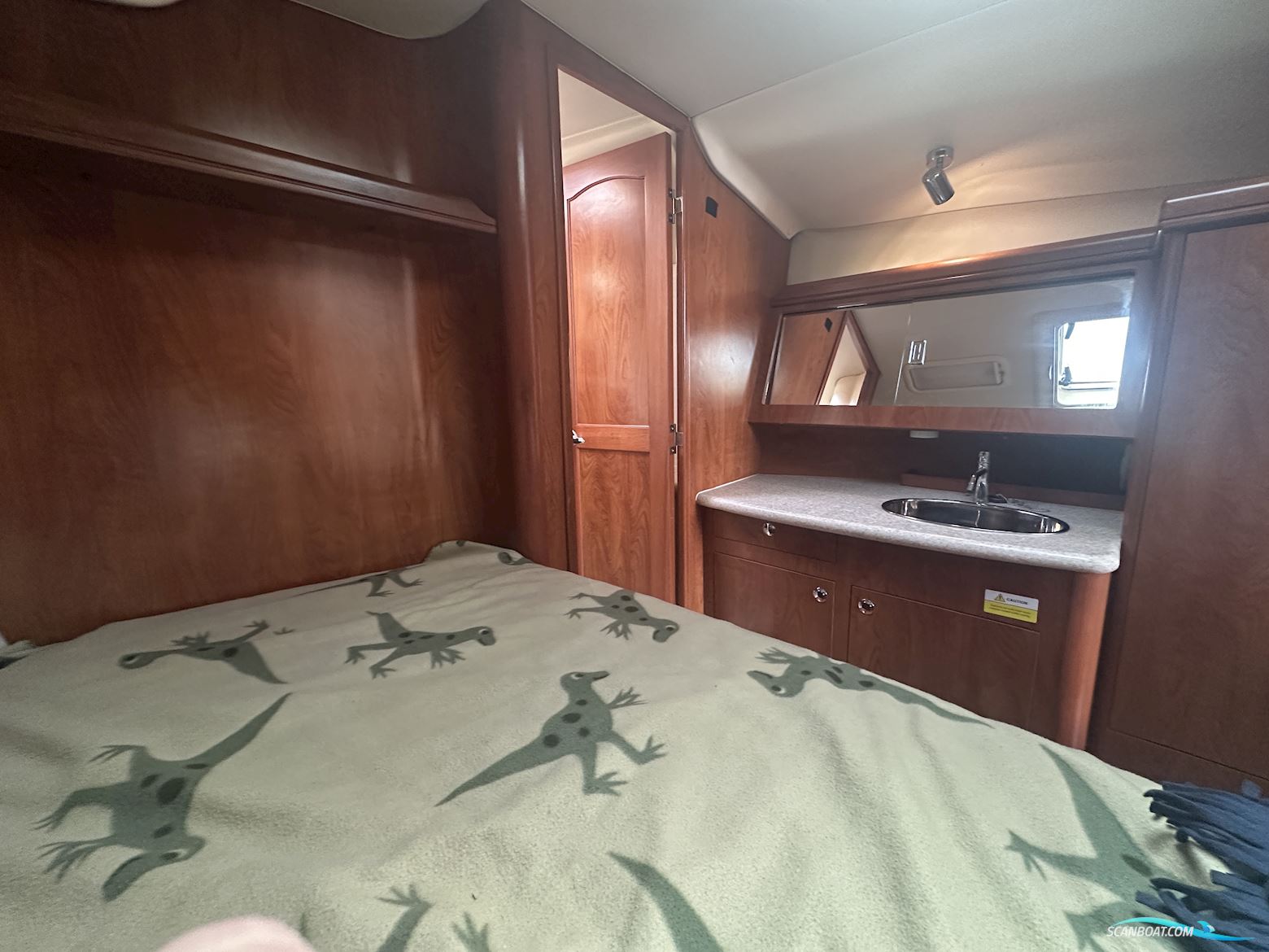 Hunter Legend 41 Deck Saloon