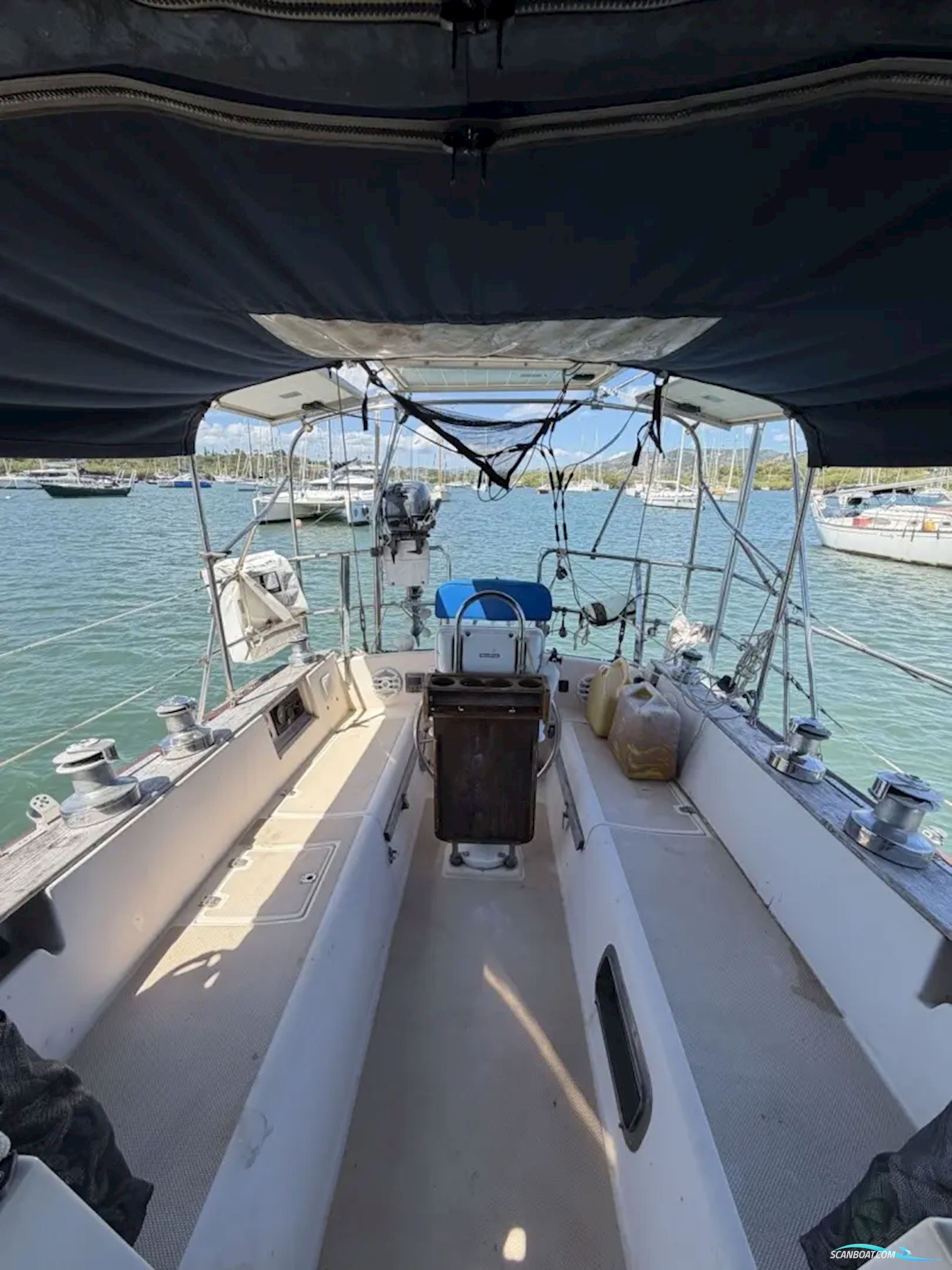 Island Packet 35